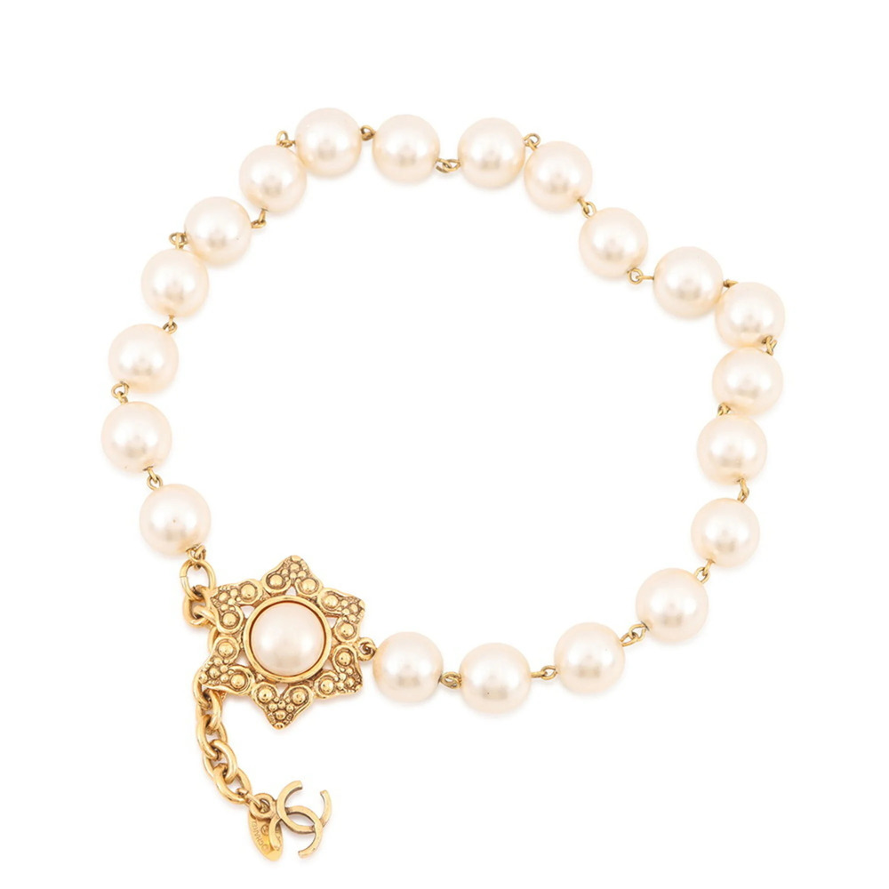 CHANEL White Pearl Necklace